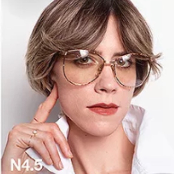 MAC *Bundle* Studio Fix Foundation N4.5 + PUMP *DISCONTINUED* - Picture 4 of 12